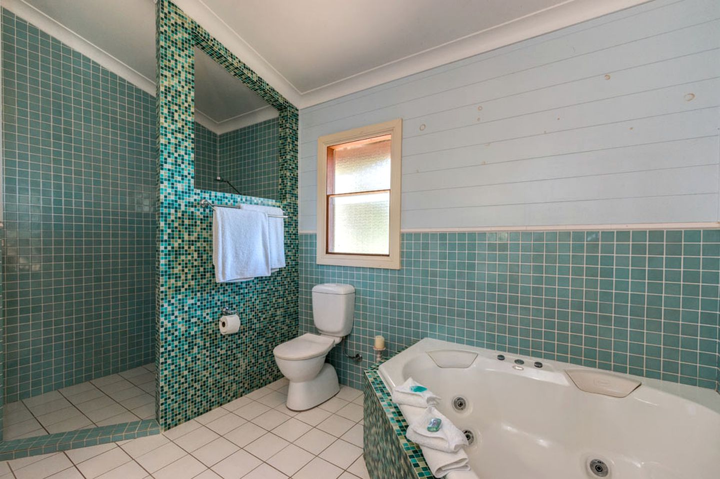 Romantic Country Cottage Escape near Coffs Harbour, New South Wales