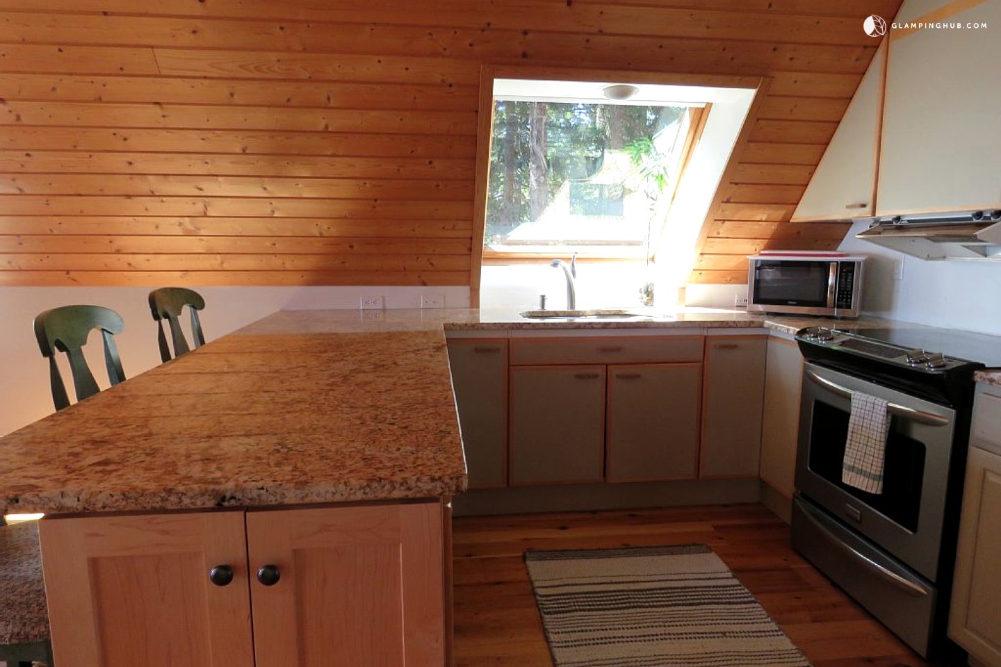 Lakefront Cabin Rental near Augusta