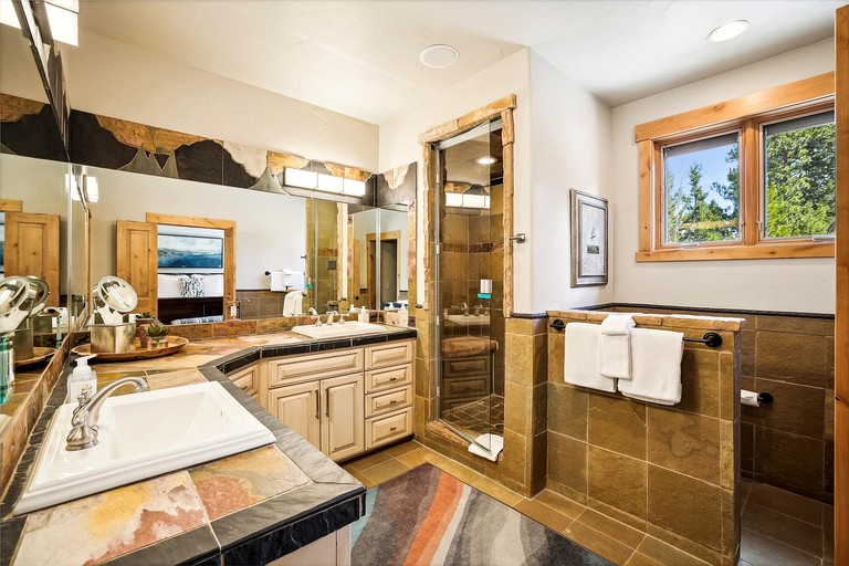 Cabins (United States of America, Frisco, Colorado)