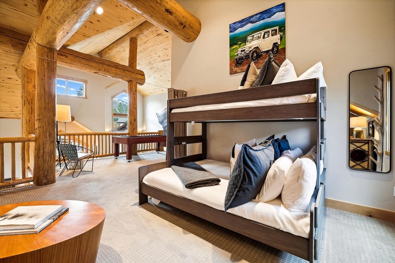 Cabins (United States of America, Frisco, Colorado)