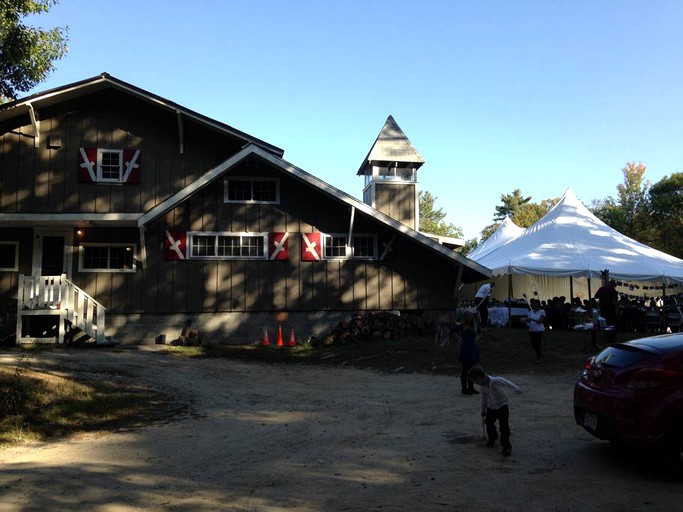 Cabins (Plymouth, New Hampshire, United States)