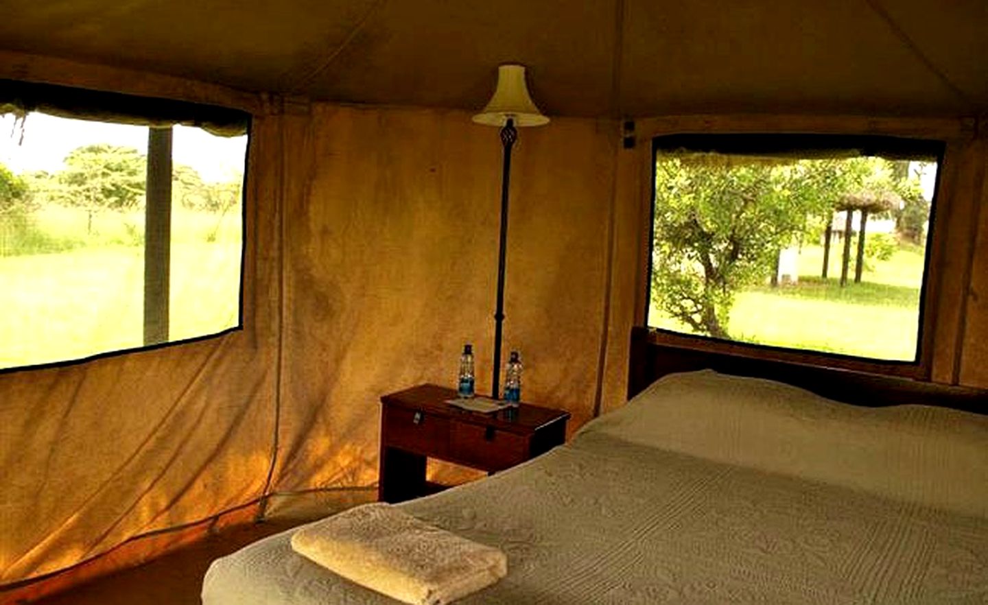 Full-Board Safari Chalets Overlooking Maasai Mara Reserve