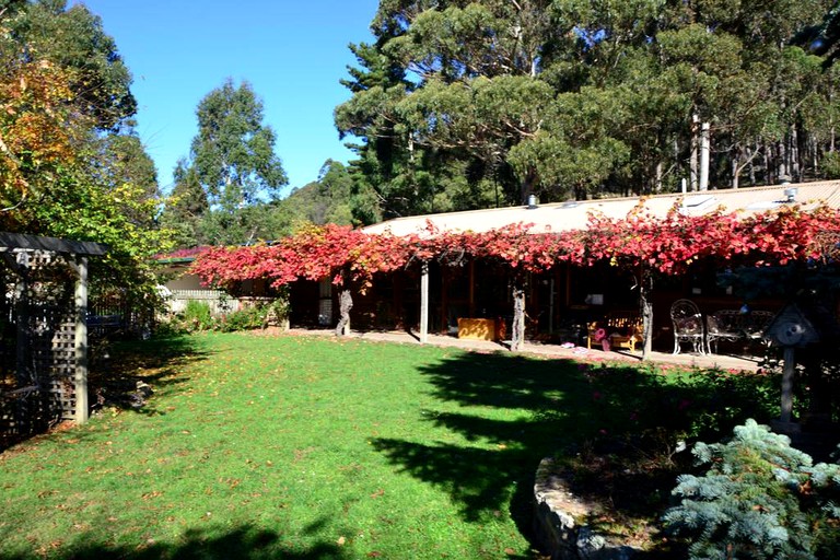 Cottages (Allens Rivulet, Tasmania, Australia)