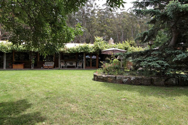 Cottages (Allens Rivulet, Tasmania, Australia)