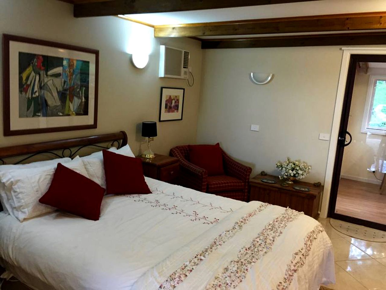 Romantic Cottage Rental Nestled in Gorgeous Gardens near Hobart, Australia