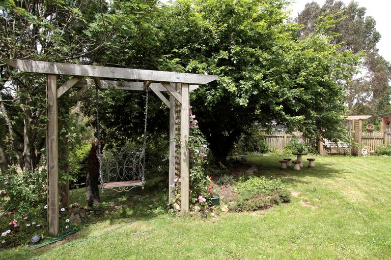 Cottages (Allens Rivulet, Tasmania, Australia)