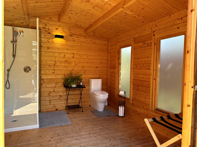 Cabins (New Zealand, Otaki, North Island)