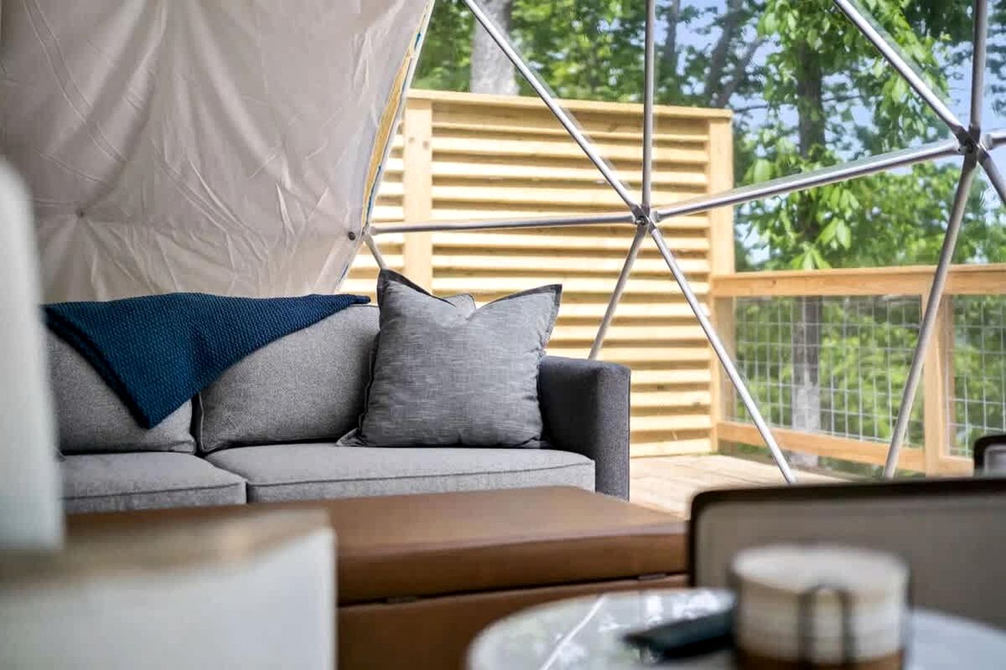 Fully-Equipped Lake Dome with Beautiful Interior and Exterior in Tennessee