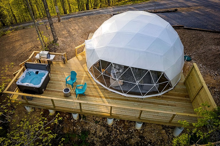 Domes (United States of America, Smithville, Tennessee)