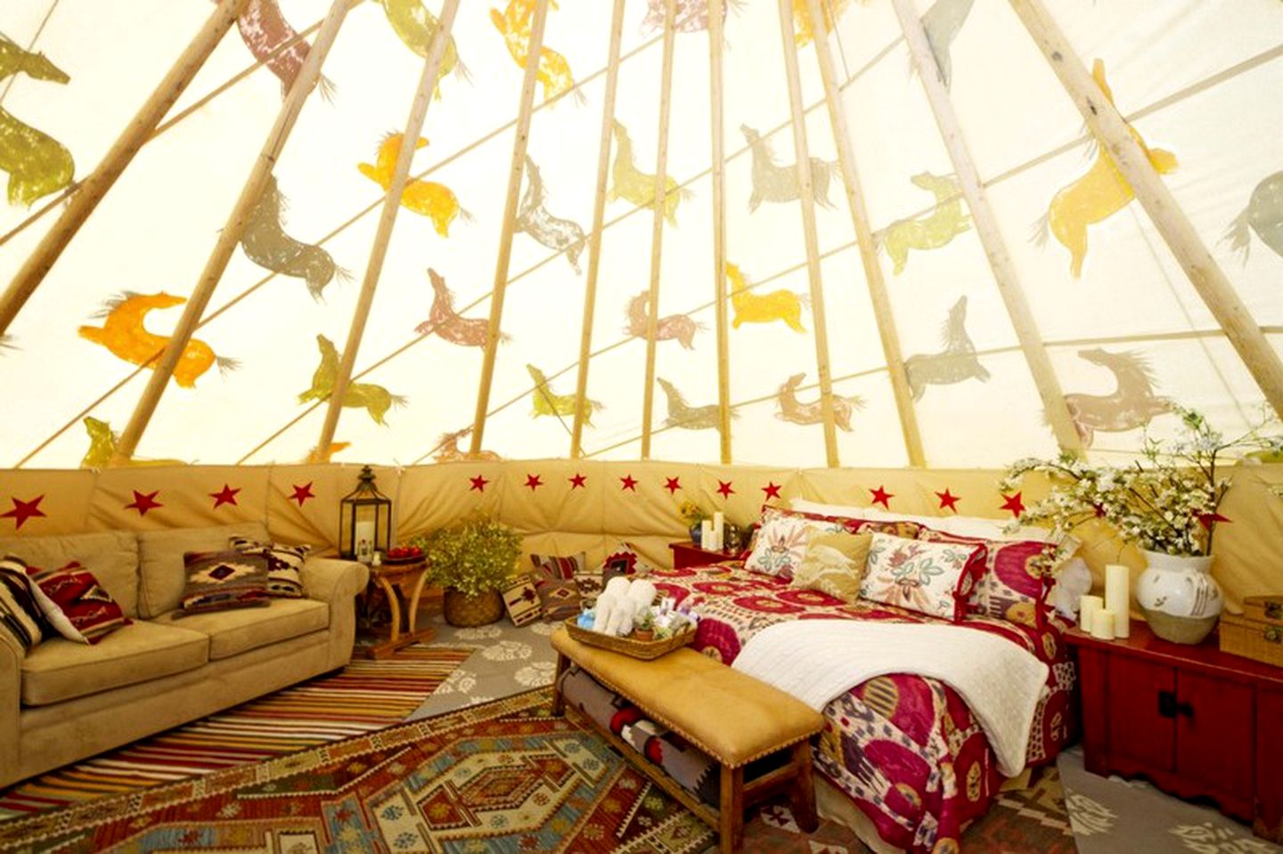 Fully-Equipped Luxury Tipis in Nevada near Mountains