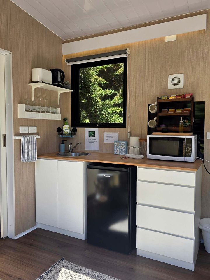 Fully Equipped Tiny House Perfect for an Intimate Getaway in Victoria