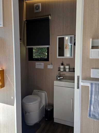 Tiny Houses (Australia, Lancefield, Victoria)