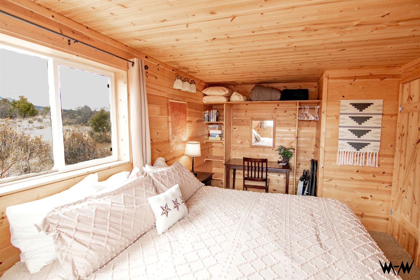 Fully-Furnished Cabin Rental with Beautiful Mountain Views Near Moab, Utah