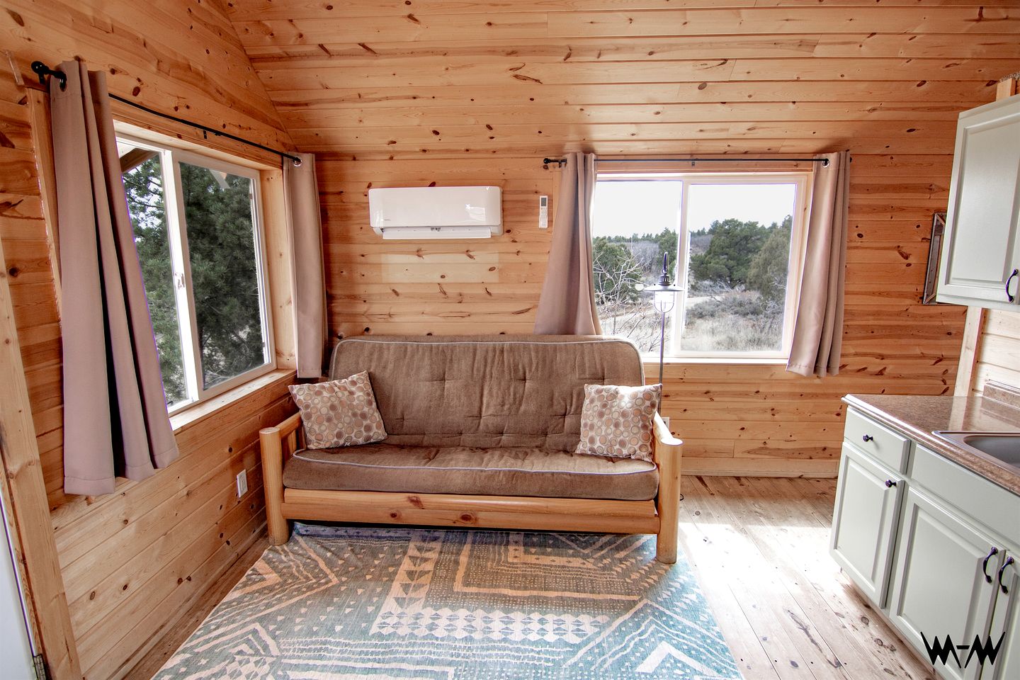 Fully-Furnished Cabin Rental with Beautiful Mountain Views Near Moab, Utah