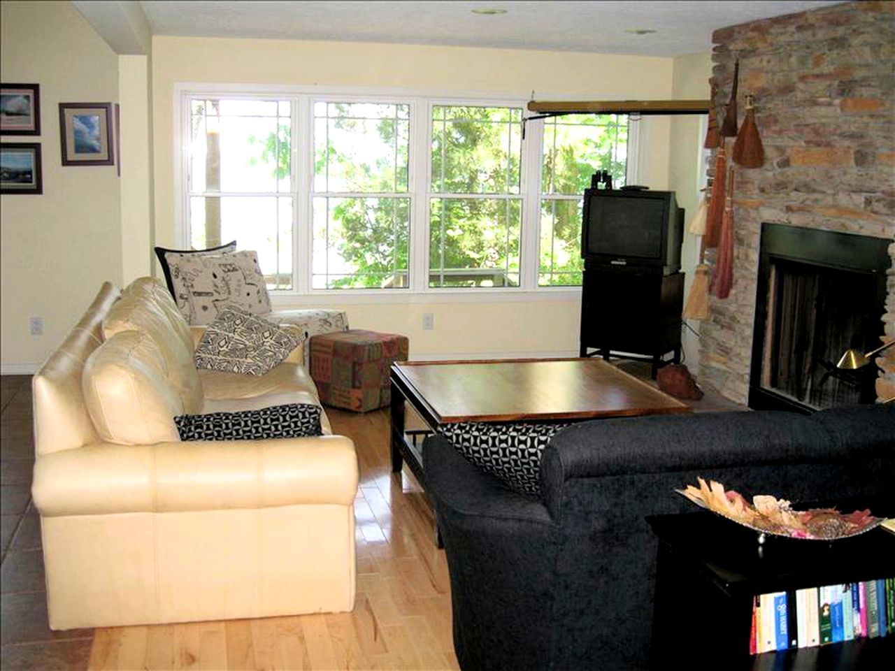 Fully-Furnished Lake Cabin Rental near Grand Rapids, Michigan