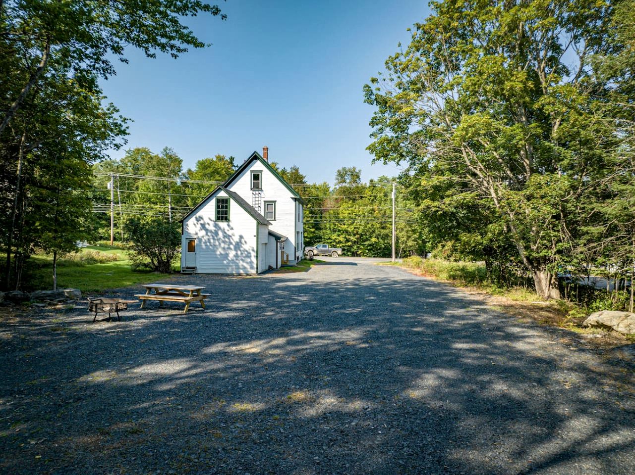 Fully Renovated Cabin Just Minutes to the Coast in Maine