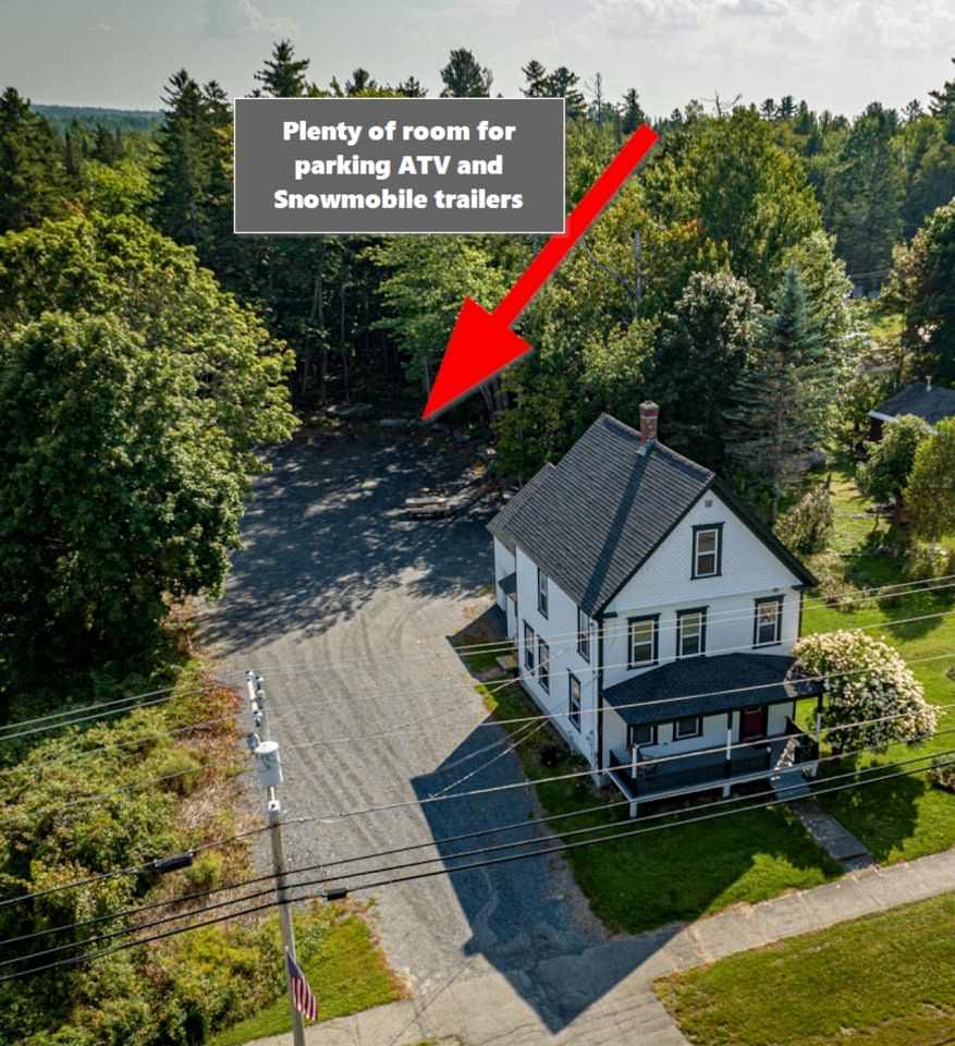 Fully Renovated Cabin Just Minutes to the Coast in Maine