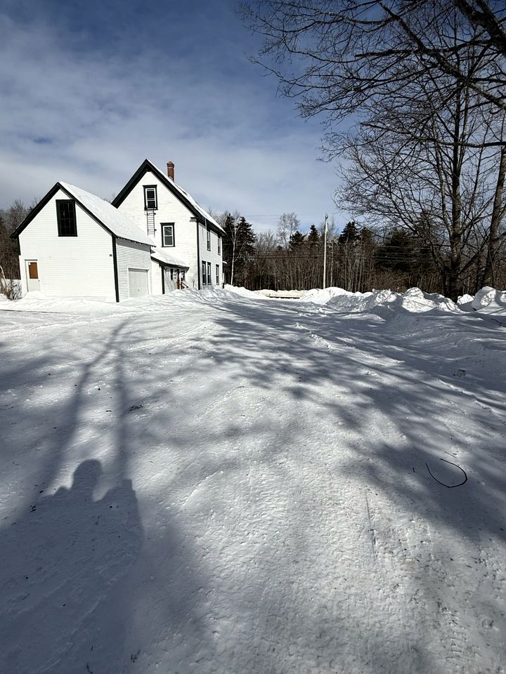 Fully Renovated Cabin Just Minutes to the Coast in Maine