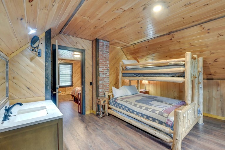 Cabins (United States of America, Greenville, Maine)