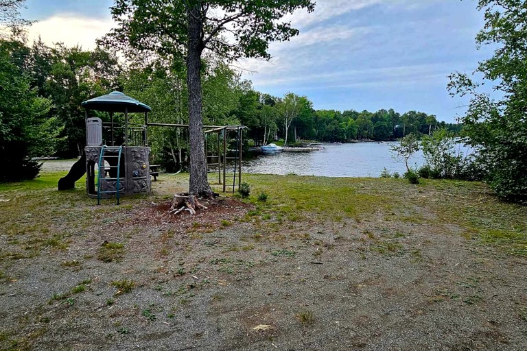 Cabins (United States of America, Greenville, Maine)