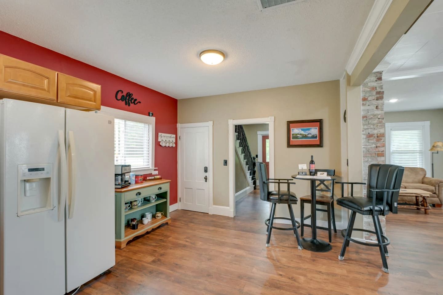 Fully Renovated Cabin Just Minutes to the Coast in Maine