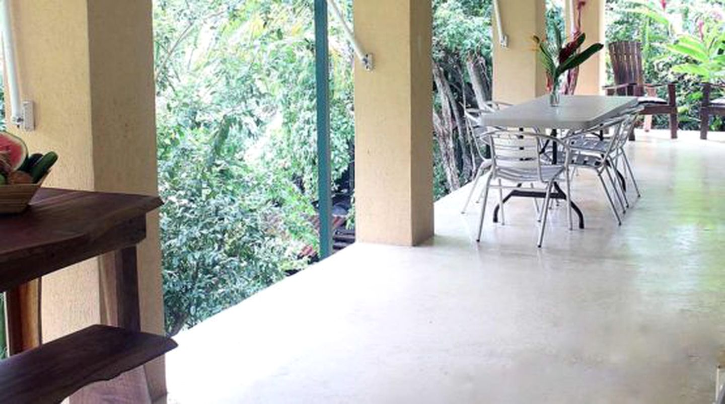 Family-Friendly Vacation Rental with Shared Amenities in Puntarenas, Costa Rica