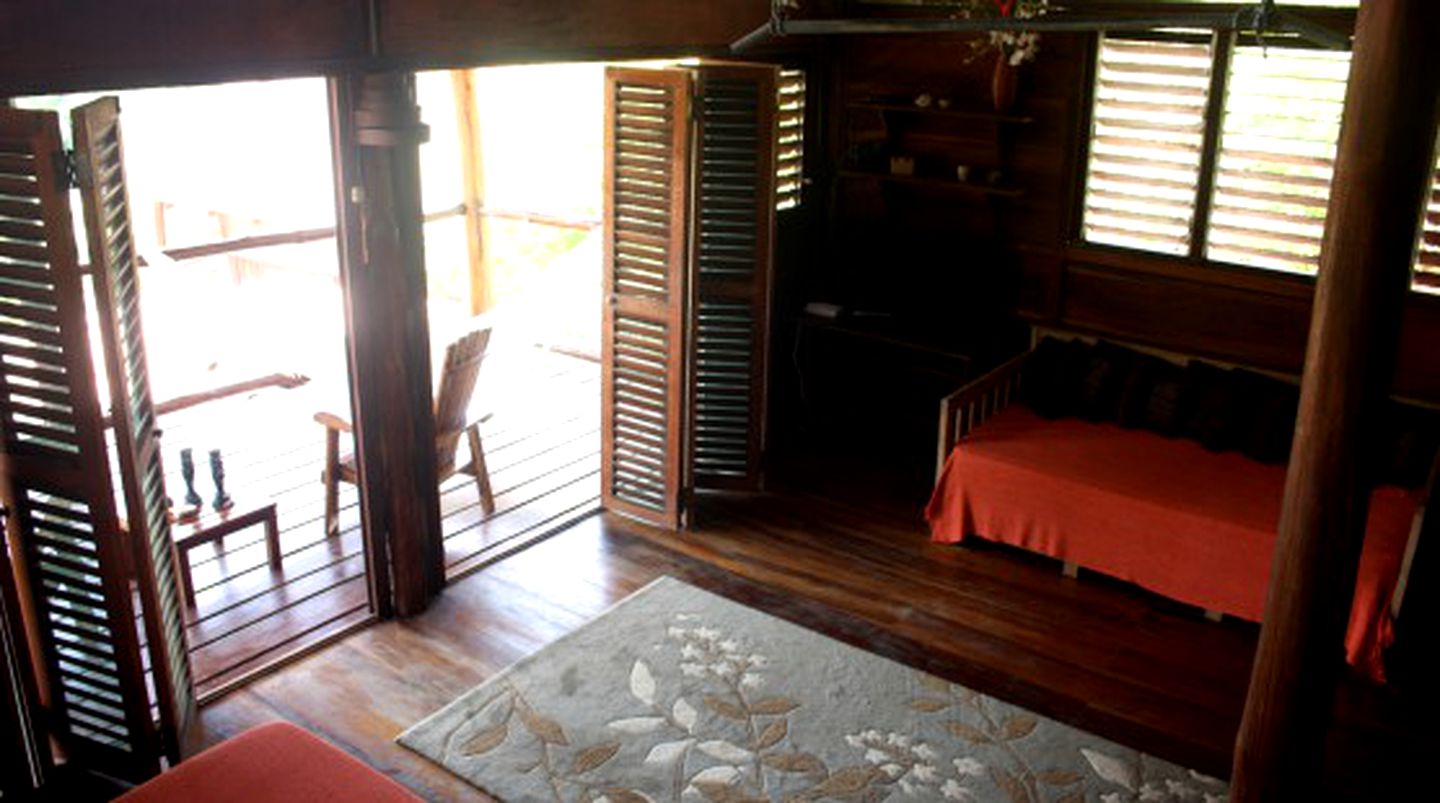 Comfortable Glamping Suite Rental near the Beach in Puntarenas Province, Costa Rica