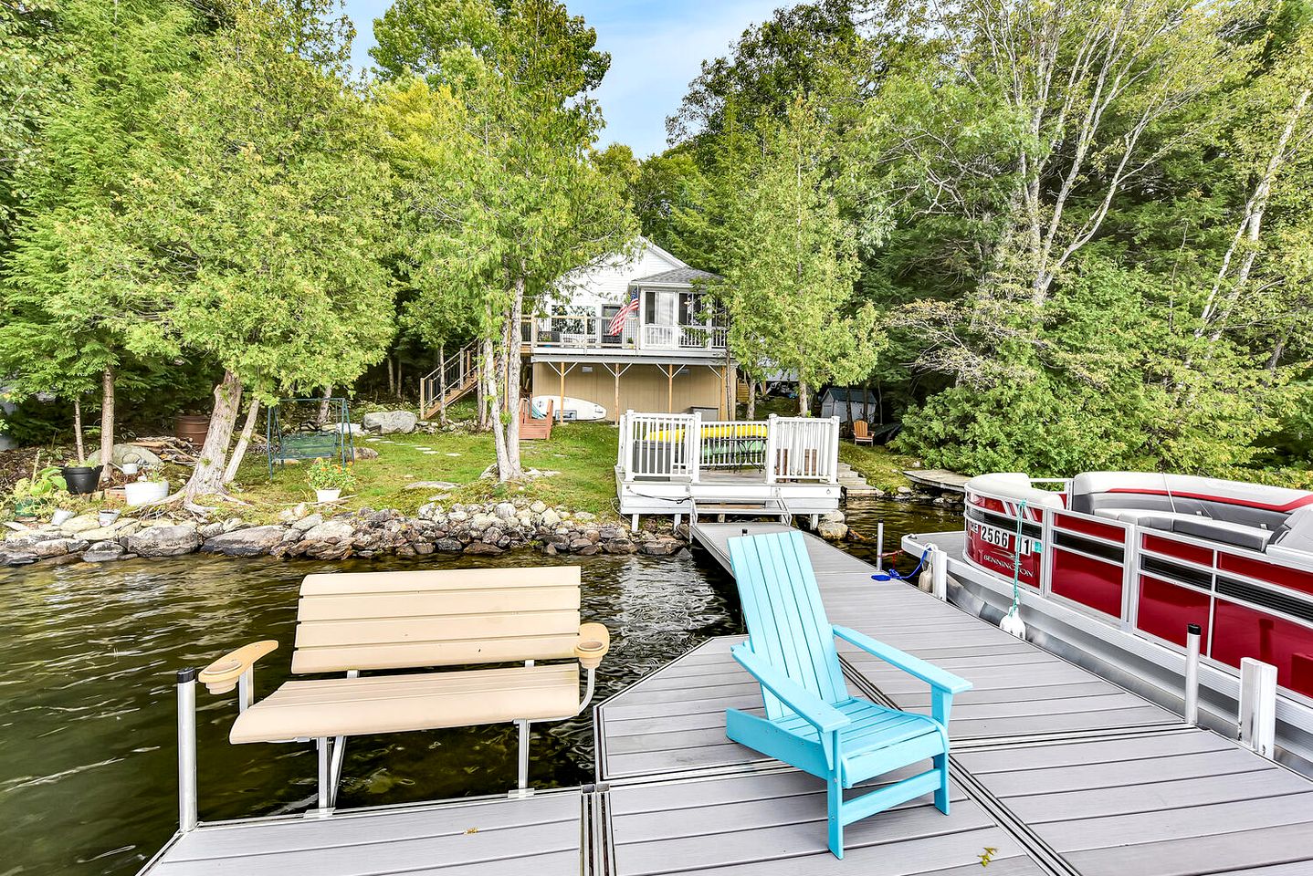 Charming, Pet Friendly Lakefront Cabin in Belgrade, Maine, Perfect for a Weekend Getaway with Friends