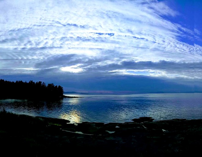 Nature Lodges (Gabriola Island, British Columbia, Canada)