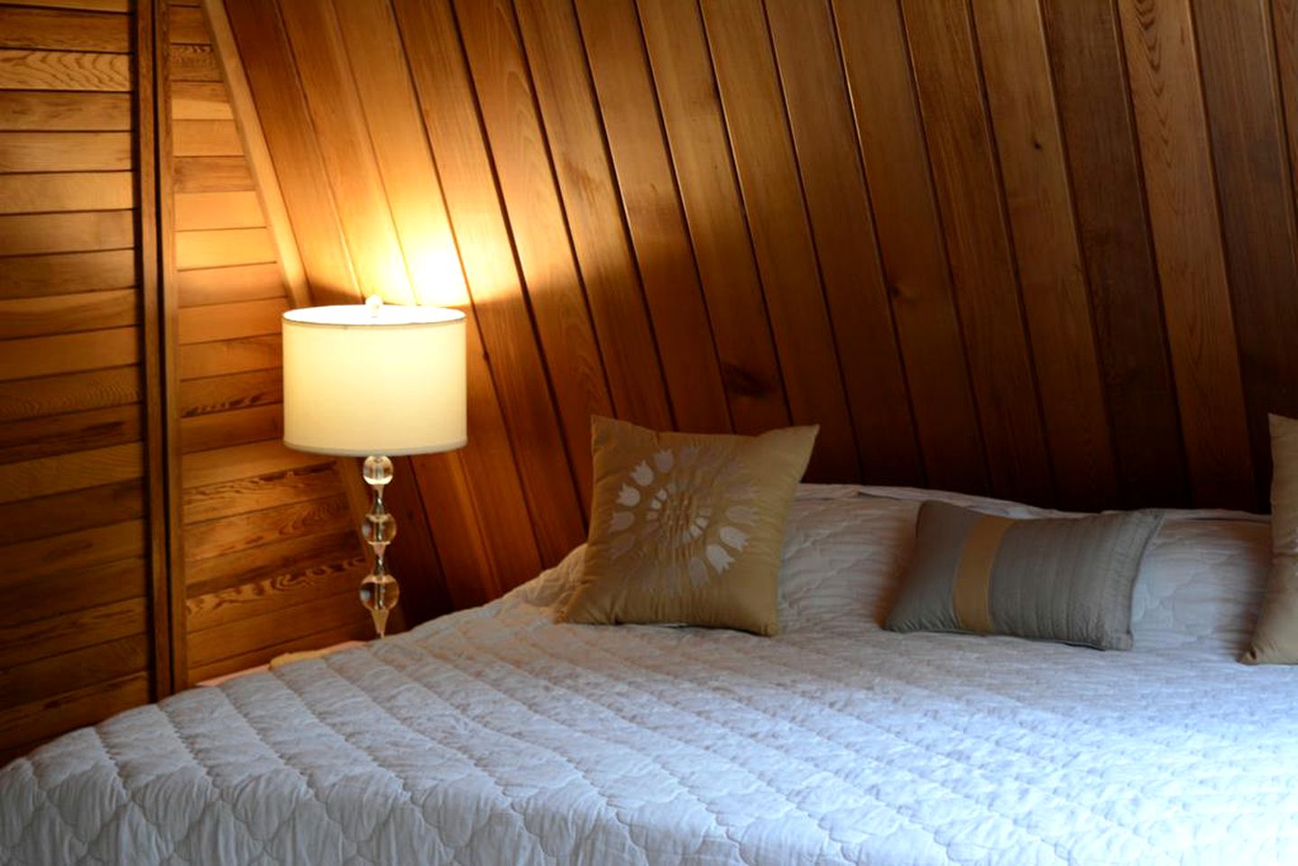 Charming Room in Vacation Rental near Nanaimo, British Columbia