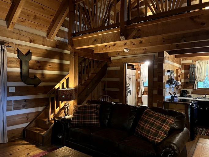 Cabins (United States of America, Galax, Virginia)