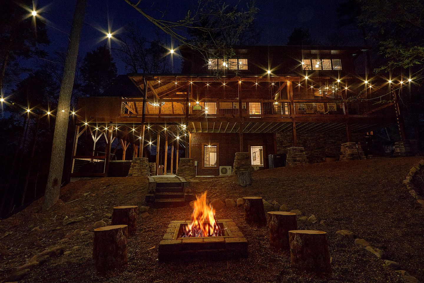 Family Glamping in Sevierville, Tennessee in Amazing Rental with Indoor Pool and Putt Putt Golf
