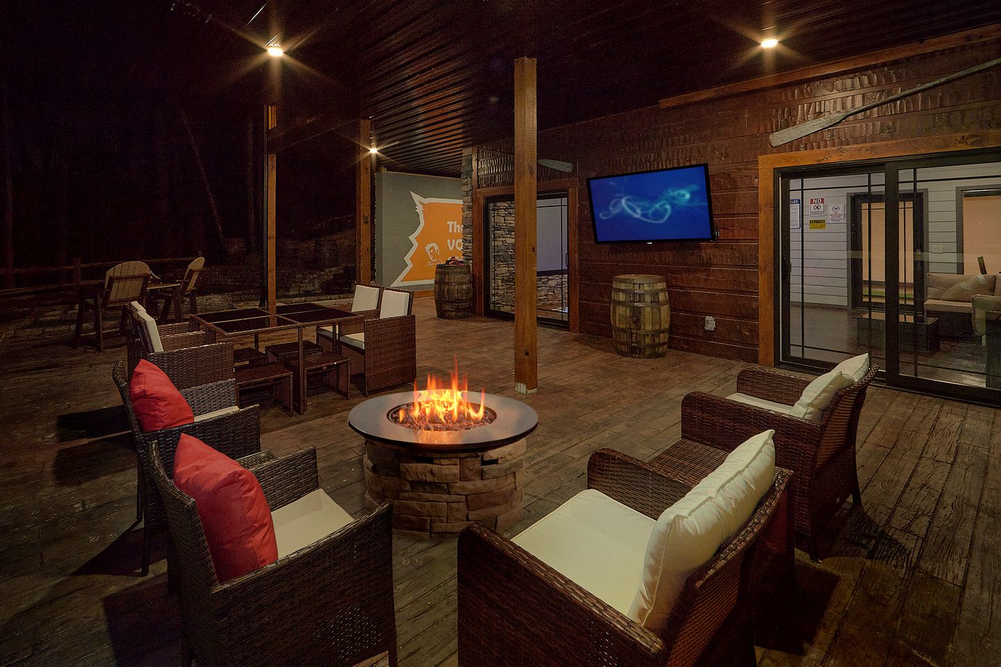 Family Glamping in Sevierville, Tennessee in Amazing Rental with Indoor Pool and Putt Putt Golf