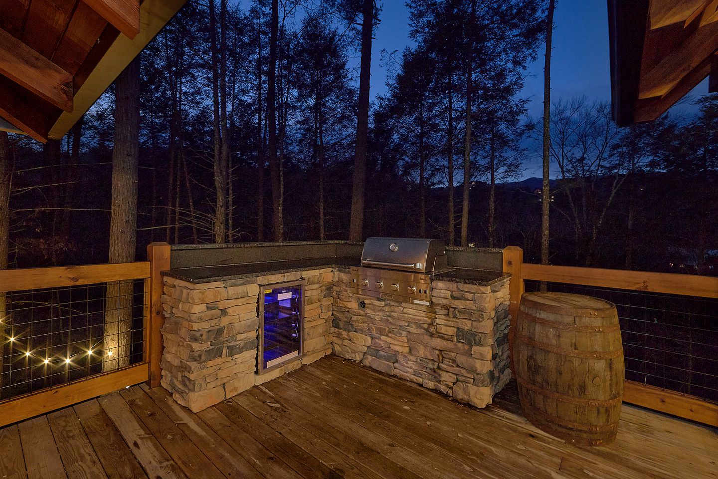 Family Glamping in Sevierville, Tennessee in Amazing Rental with Indoor Pool and Putt Putt Golf