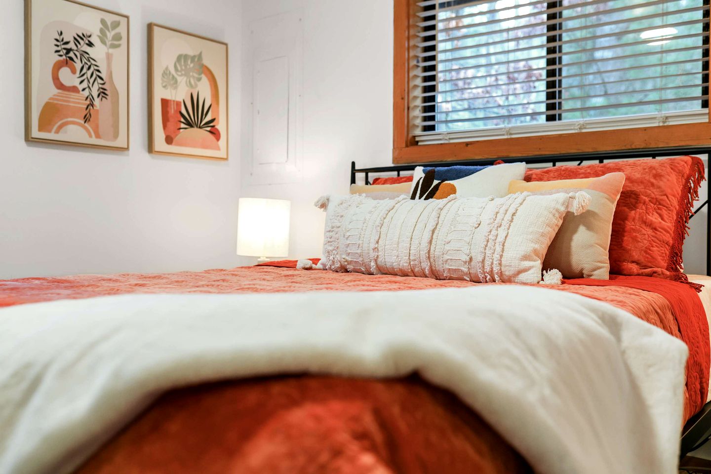 Beautiful Dog-Friendly Cabin with Game Room and Fire Pit, Nestled in the Beautiful Shenandoah Valley in Basye, Virginia