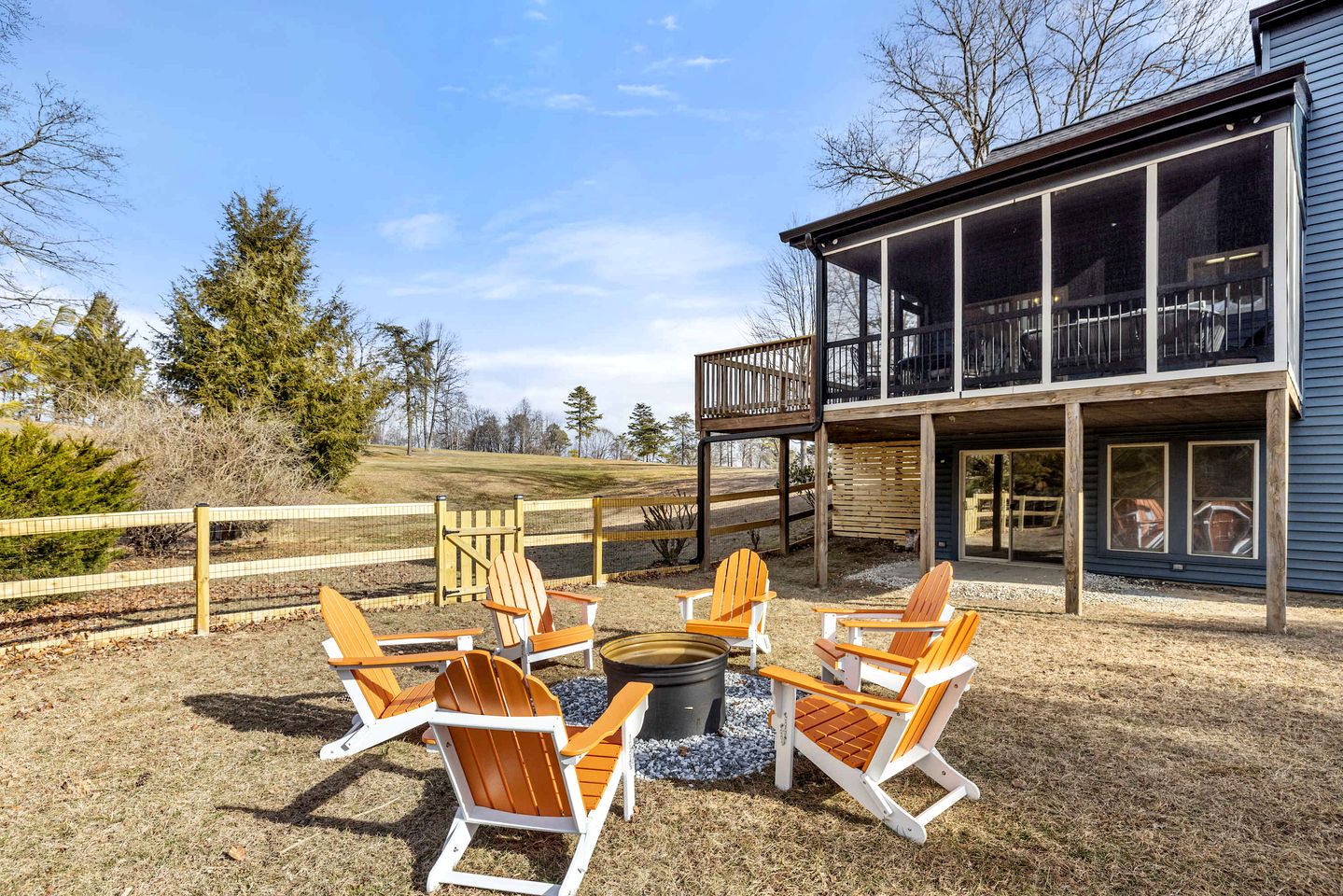 Bright Mountain Cabin with Game Room & Golf Course Views Near Hedgesville, West Virginia