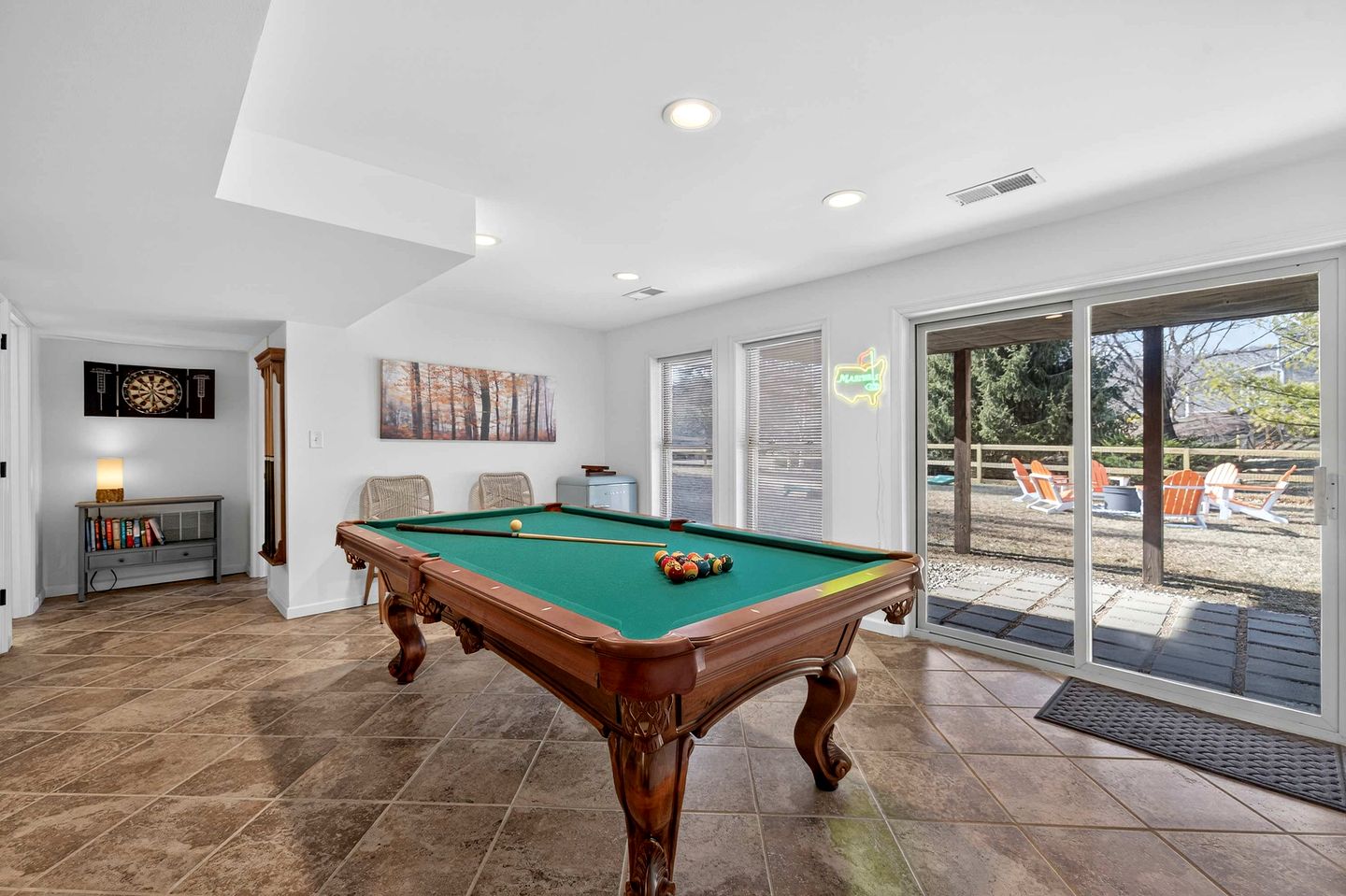 Bright Mountain Cabin with Game Room & Golf Course Views Near Hedgesville, West Virginia