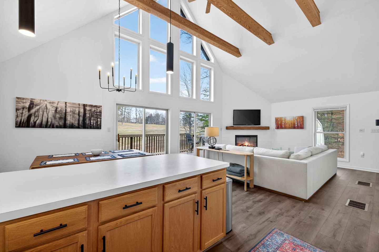 Bright Mountain Cabin with Game Room & Golf Course Views Near Hedgesville, West Virginia