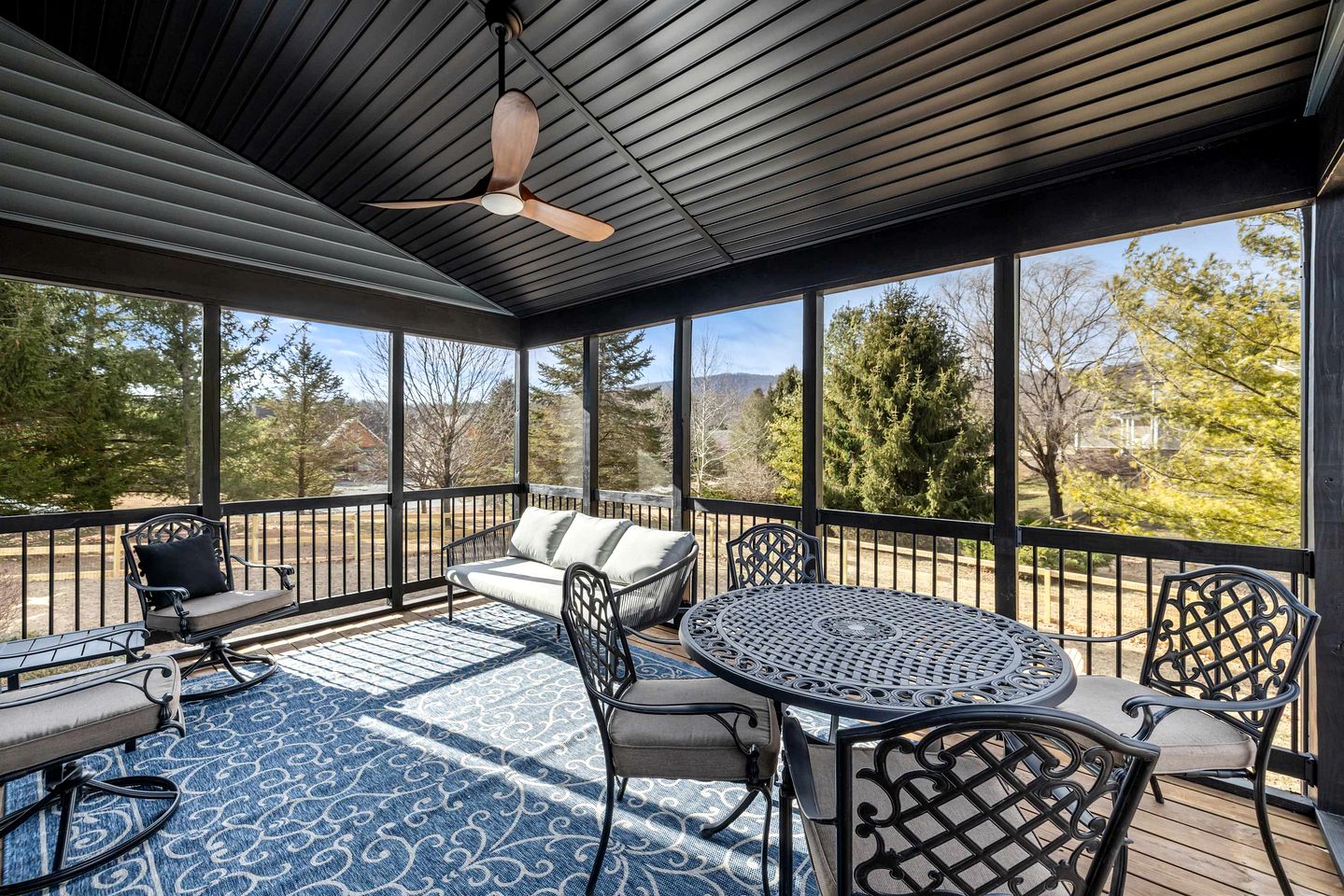 Bright Mountain Cabin with Game Room & Golf Course Views Near Hedgesville, West Virginia