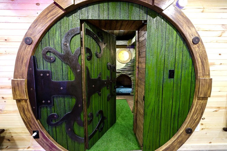 Fantasy Themed Funky Cabin with Hot Tub and Game Room, Perfect for a Whimsical Family Getaway to the Great Smoky Mountains