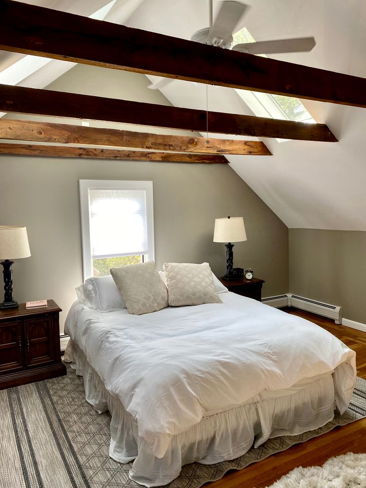 Stay in a Private Ensuite at a Historic Colonial Guest House in Voluntown, Connecticut