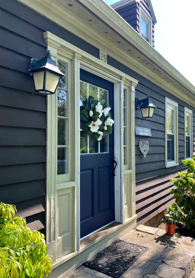 Stay in a Private Ensuite at a Historic Colonial Guest House in Voluntown, Connecticut