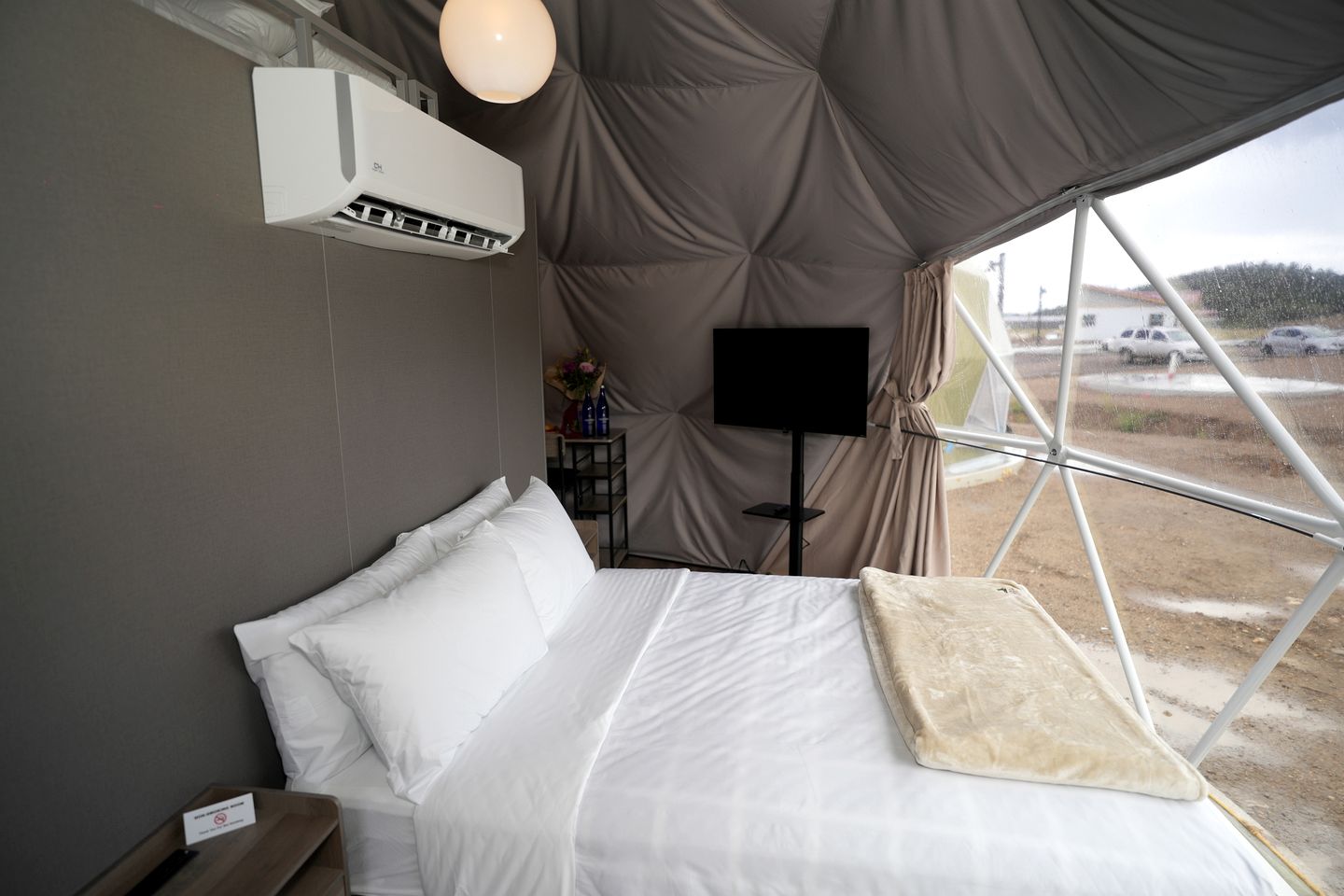 Cozy Geodesic Dome Glamping with Forest Views near Black Hawk, Colorado