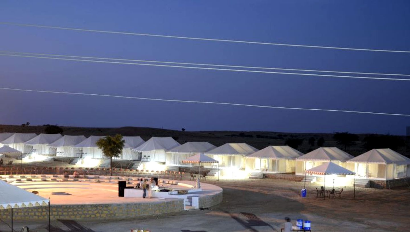 Unique Accommodation for a Getaway in the Desert Outside Jaisalmer, India