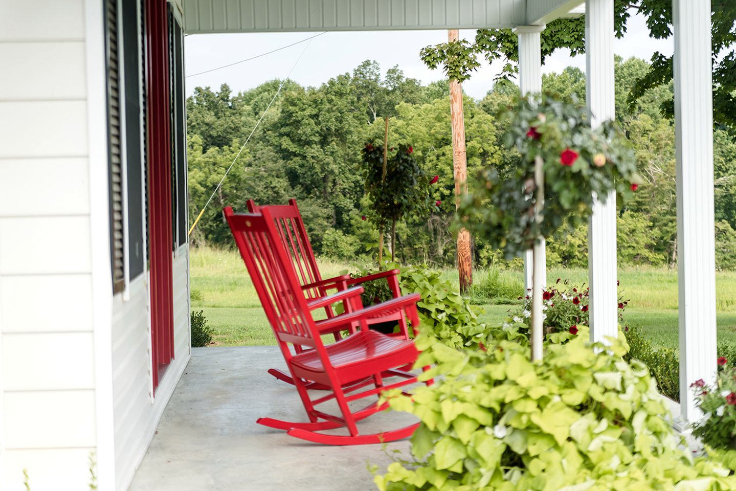 Elegant Cottage Rental for Groups near Greensburg, Kentucky