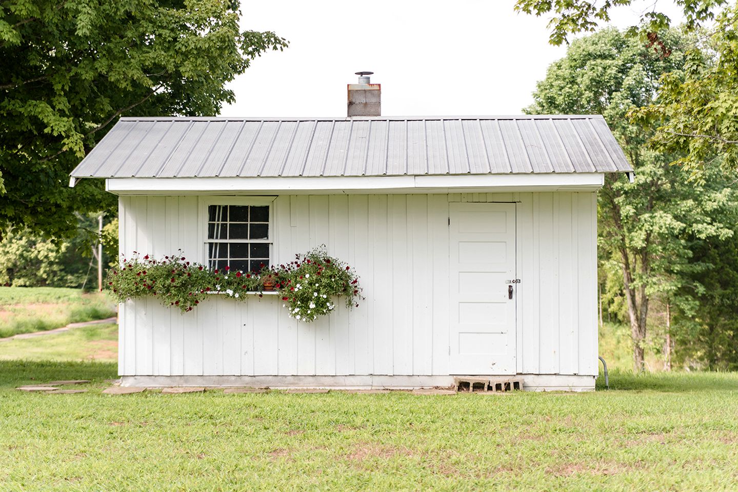 Elegant Cottage Rental for Groups near Greensburg, Kentucky