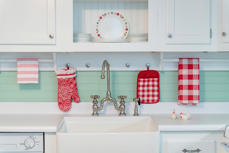 Cabins (Greensburg, Kentucky, United States)