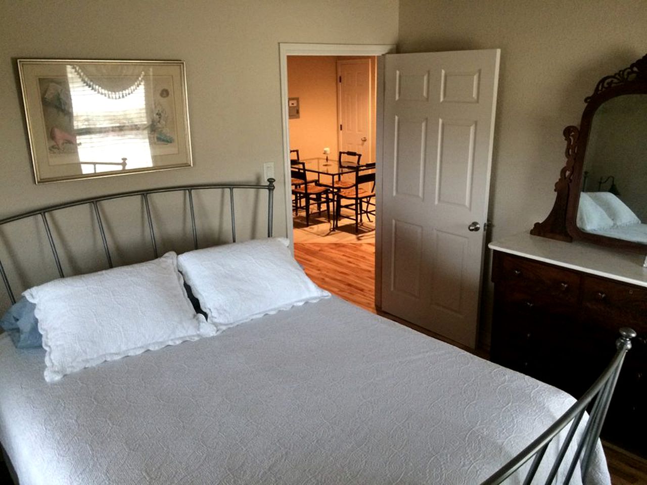 Cozy Suite Vacation Rental with Breakfast Included near Kerrville, Texas