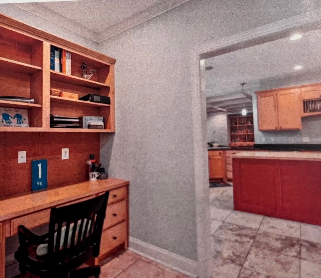 Splendid Cabin with Outdoor Pool in Tennessee