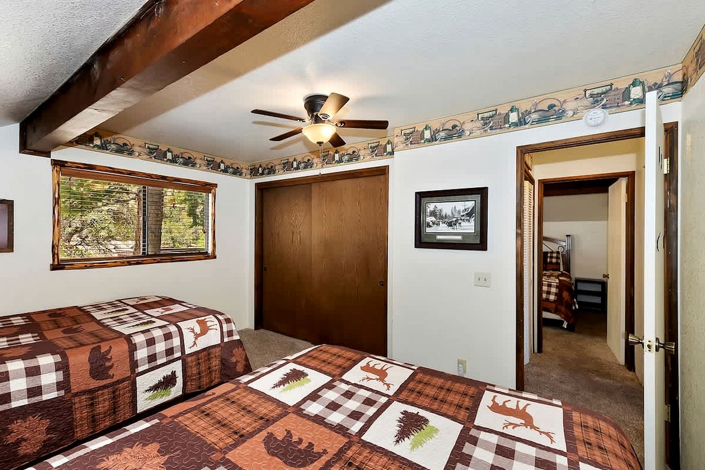Gather Here: Cozy Cabin for Family and Friends in Big Bear - Your Ideal Retreat